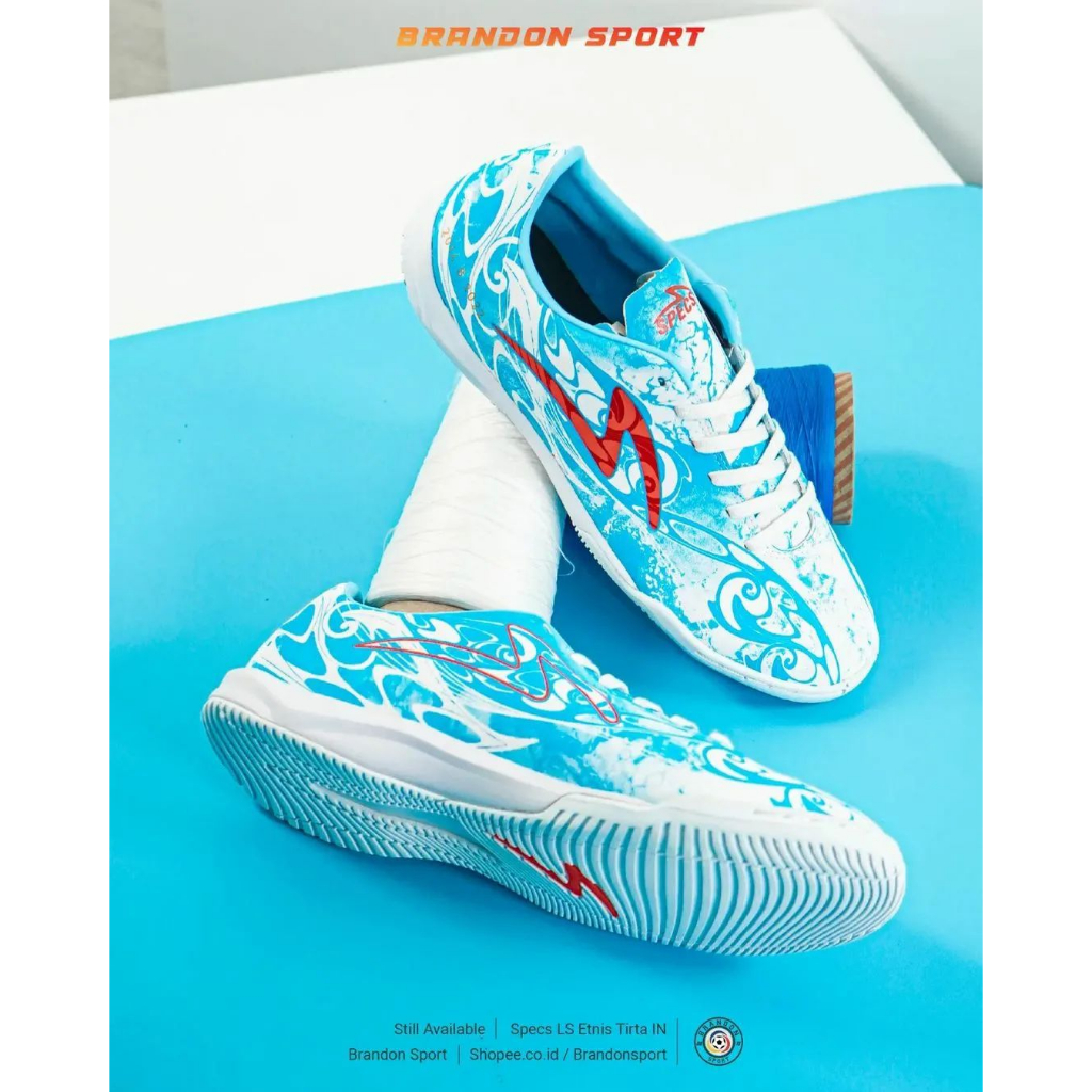 Sepatu Futsal Etnies Tirta dan Priangan White Blue and Black