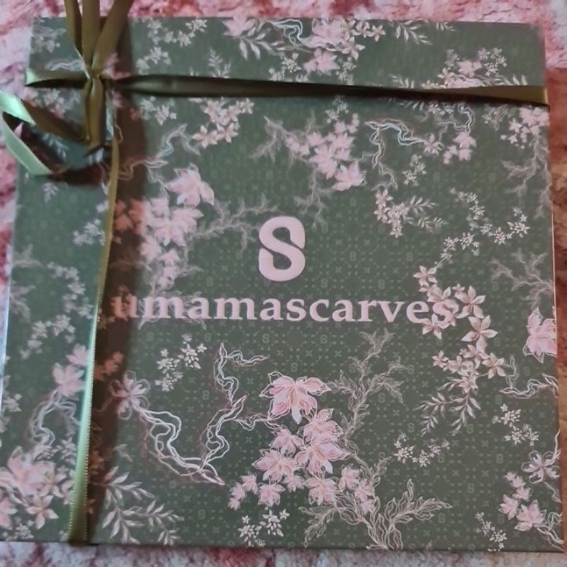 Umama Scarves Premium Box