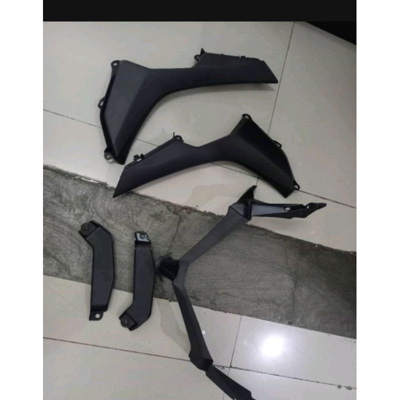 Garnish vario 150 2018 garnish dudukan lampu depan vario 150 vario 125 2018-2021 satu sett