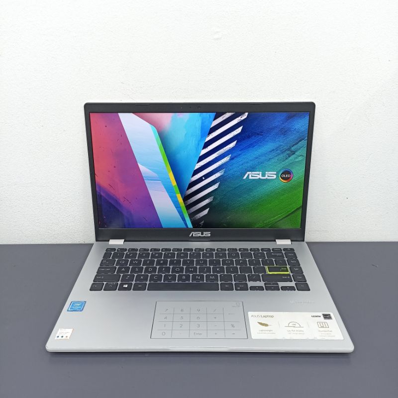 Laptop Asus Vivobook E410MA Celeron N4020 4/512GB Mulus 2nd