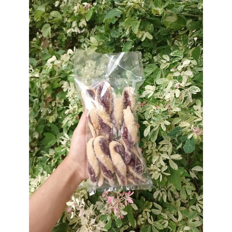 

KUE PILIN HITAM / KUE KETAN HITAM/ KUE GALANG / CIK KUCIANG HITAM MANIS"RAS" 150gr