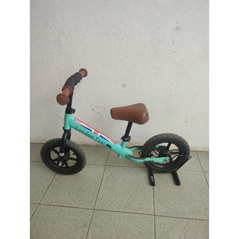Preloved Balance Bike Push Bike London Taxi