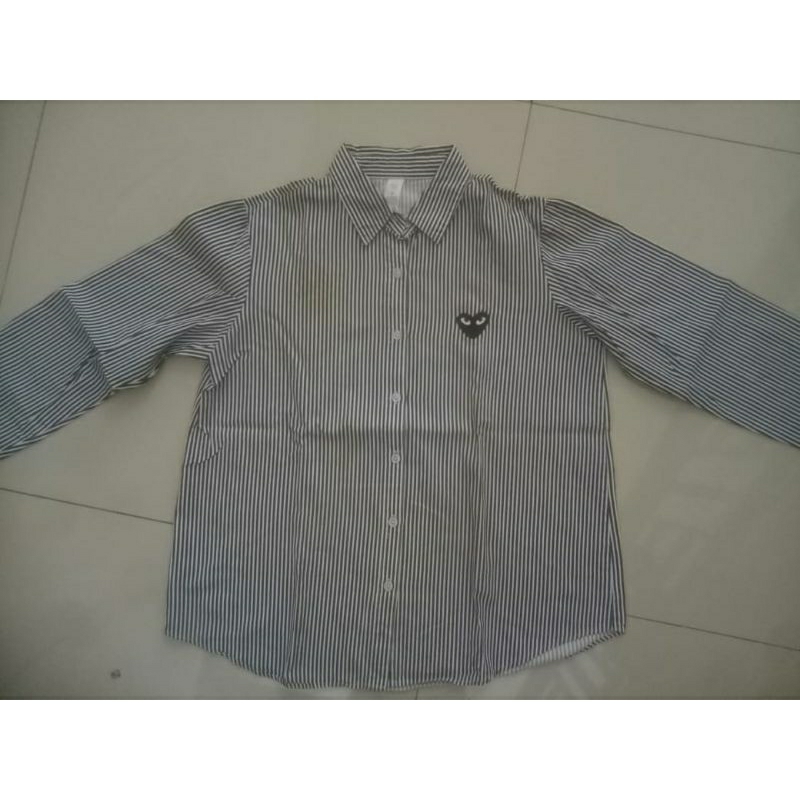 Preloved kemeja wanita / kemeja wanita second ala ala cdg play