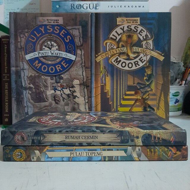ULYSSES MOORE 1-4 || PRELOVED || Baca Deskripsi