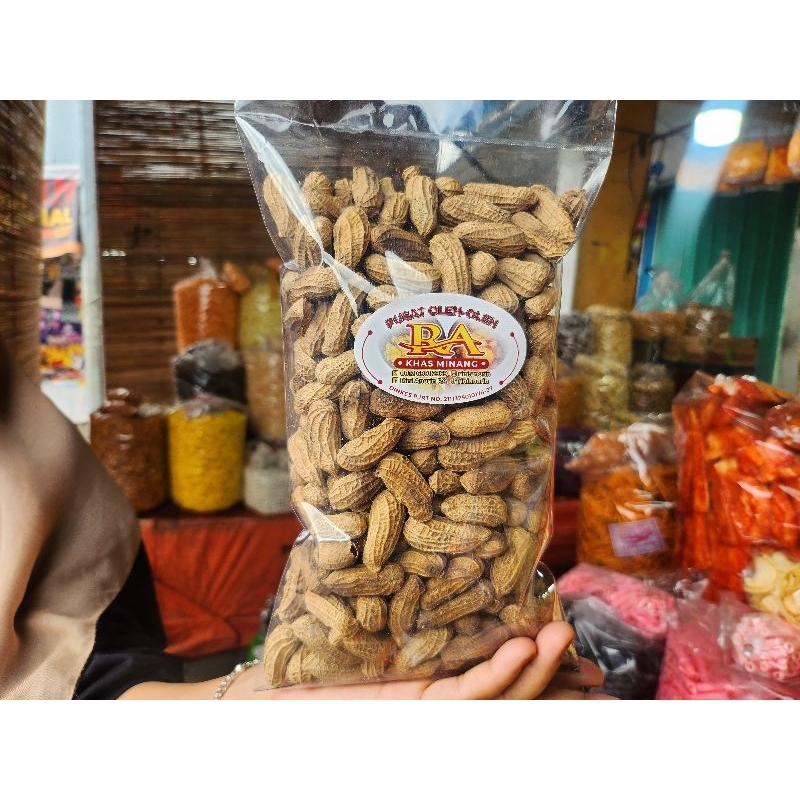 

KACANG GORENG KULIT ( kacang rendang ) 1 LITER