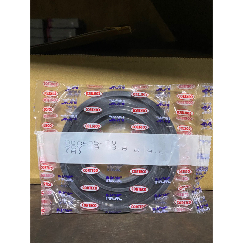 Oil seal seri Y 80 96 10/18,3 Nok , Tc 34 47 7,5 nok , Scy 49 99,8 8/9,5 Nok , Ta2y 62 85 8/10 Nok ,