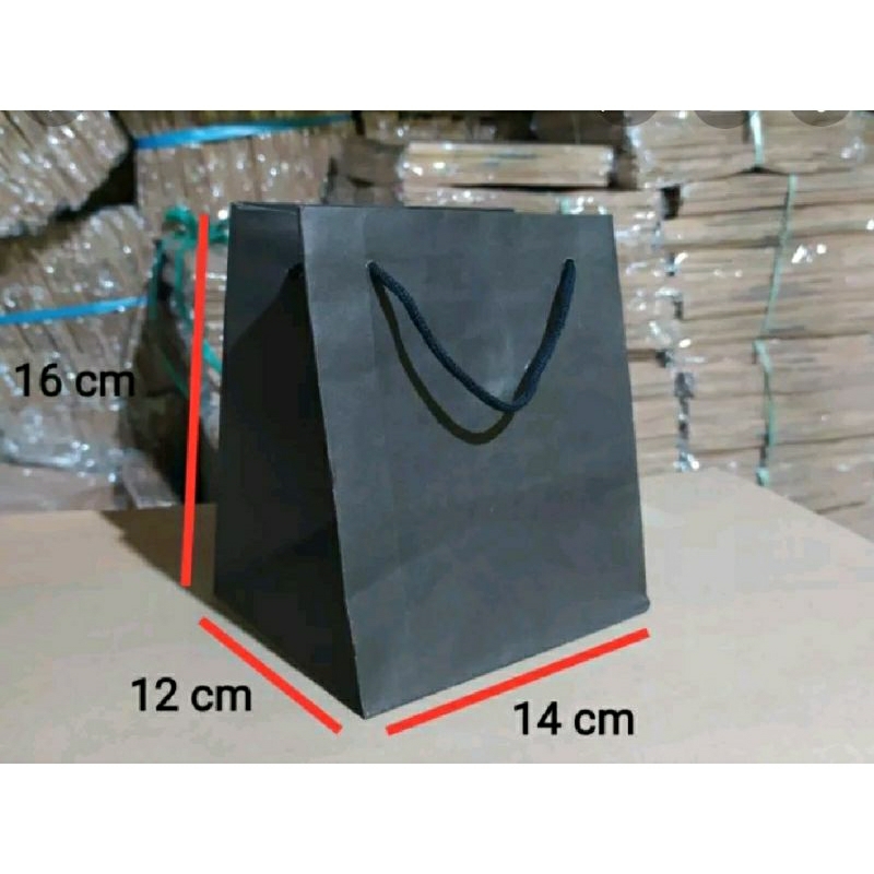 

Paperbag Polos Hitam Donat Ukuran P14 L12 T16