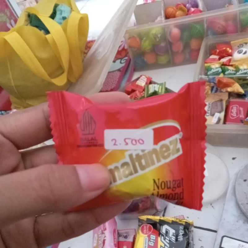 

oatmaltinez nougat almond