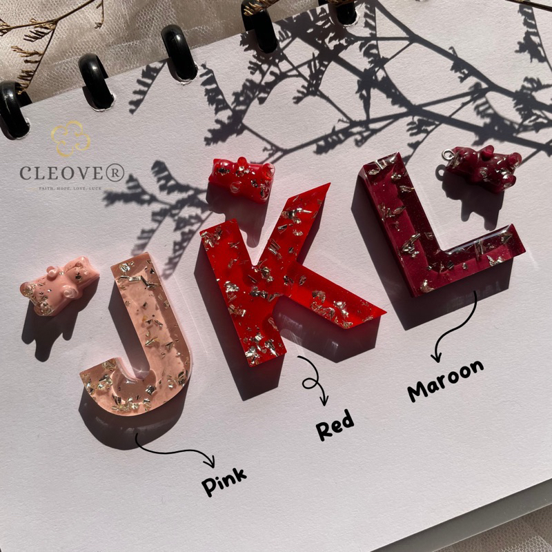 Resin Keychain Alphabet Solid Color by Cleove.r | Keychain | Resin Keychain | Alphabet Keychain | Al