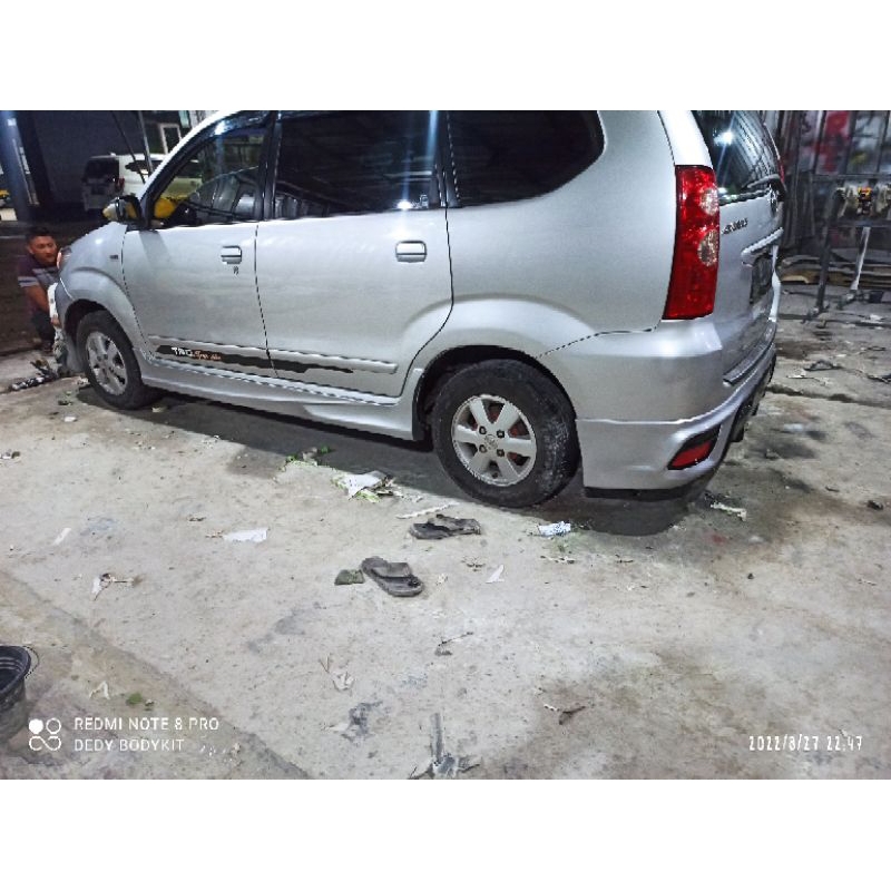 bodykit toyota avanza vvti depan samping