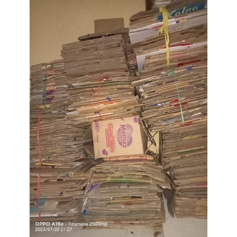 

kardus/karton bekas kualitas bagus per 1kg