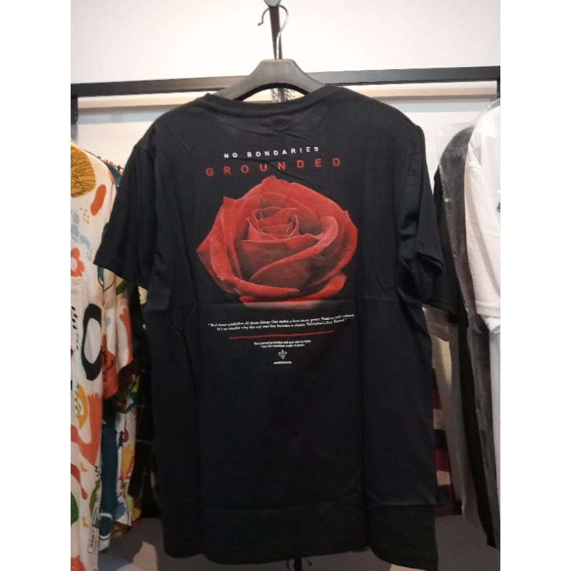 kaos Surfing Hitam Grounded