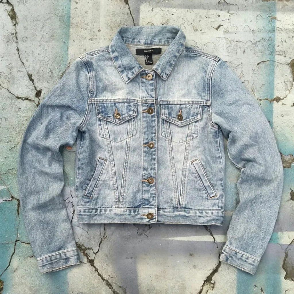 Jacket Trucker Jeans Wanita Forever 21