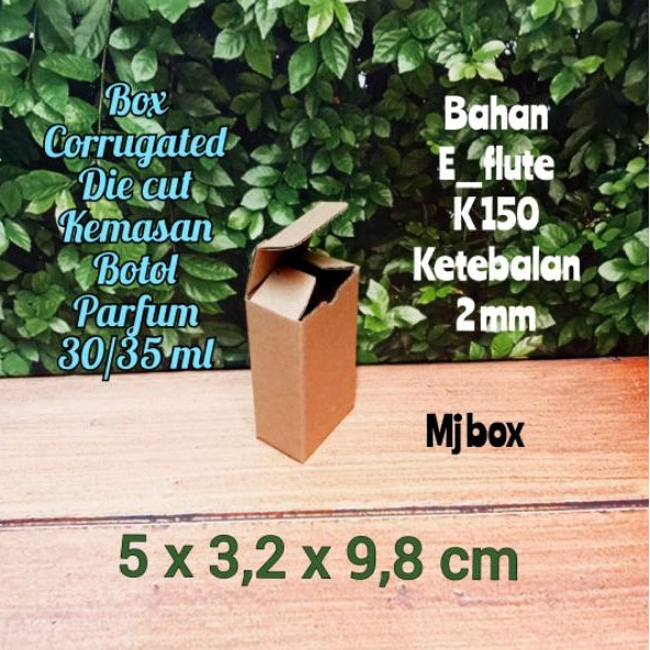 

kardus karton uk 5x3,2x9,8 cm.. die cut kotak parfum 30/35 ml,