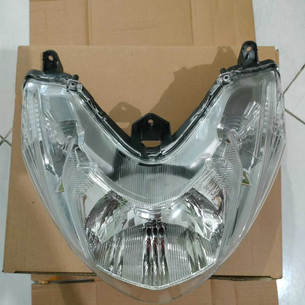 Lampu depan Mio M3 Lampu Mio M3 Refektor Mio M3 Refektor depan Mio M3 Reflektor depan Mio M3 Reflekt