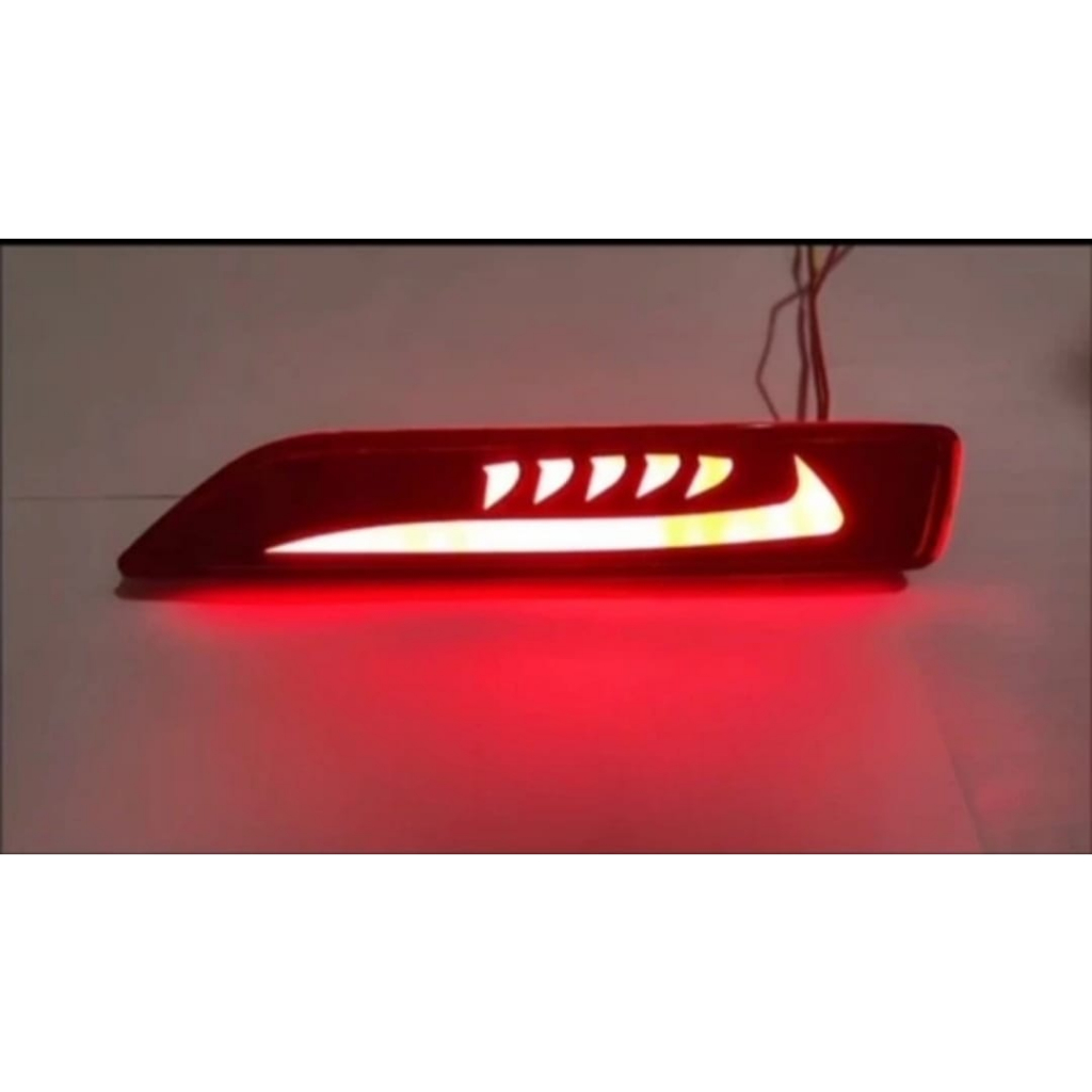 LAMPU REFLEKTOR LED BUMPER BELAKANG MOBIL MOBILIO/BRV 2016-2021