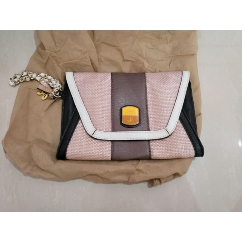pre loved- hand bag tas wanita clutch untuk ke pesta GUESS