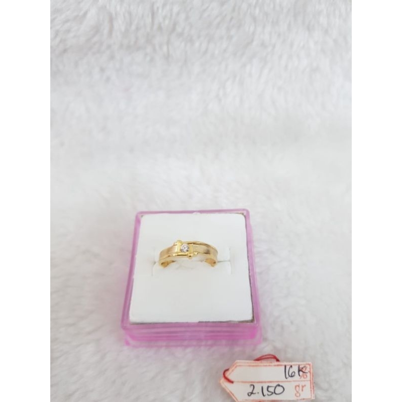 CP3348F317F Cincin kawin model permata persegi emas kuning asli berat 2.150 no 11 d 1,6cm kadar 70% 