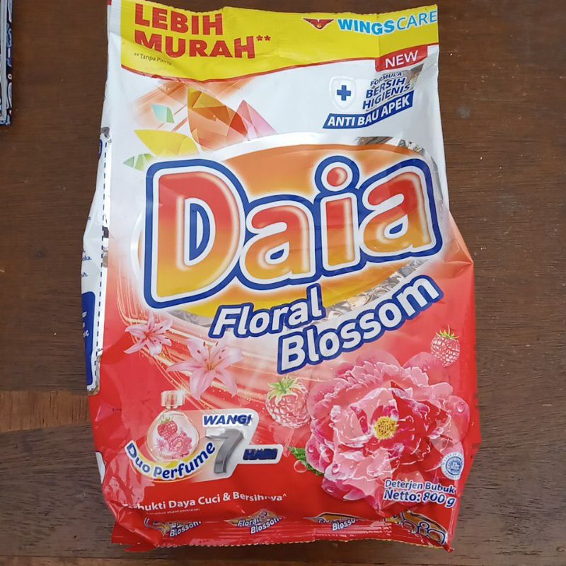 daia bubuk floral blossom 800g/deterjen bubuk/deterjen daia