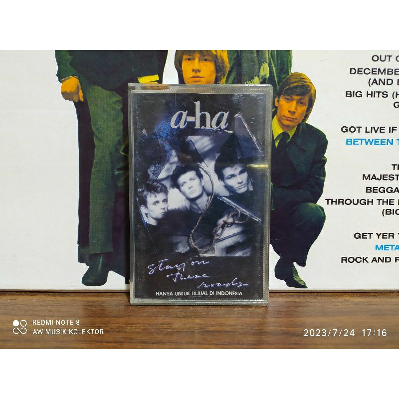 Kaset Pita : a-ha - stay on these roads.