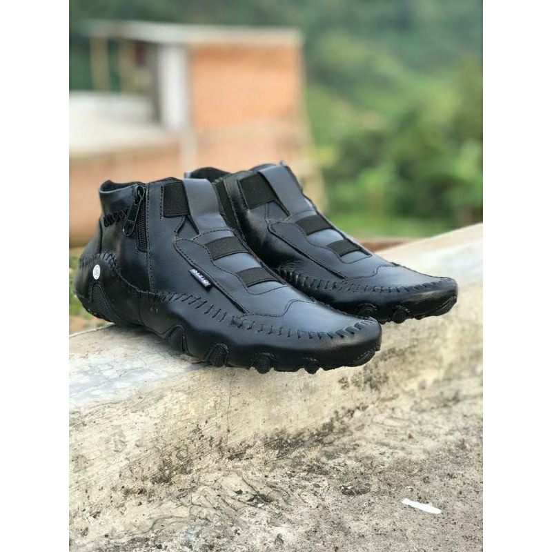 sepatu kulit sepatu pria sneaker sepatu kekinian
