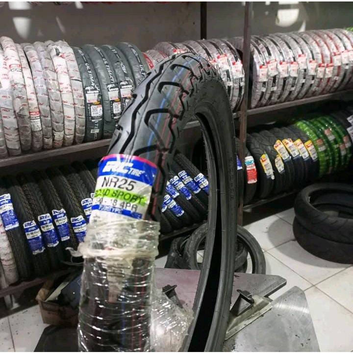 Ban luar IRC (NR25) Ukuran 300 ring 18 tubetype