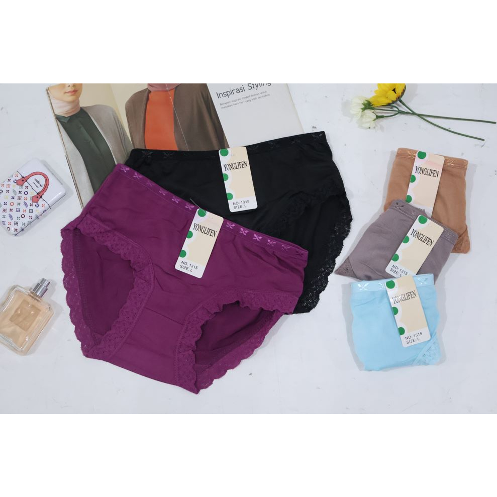 Celana Dalam Wanita Katun Motif Renda