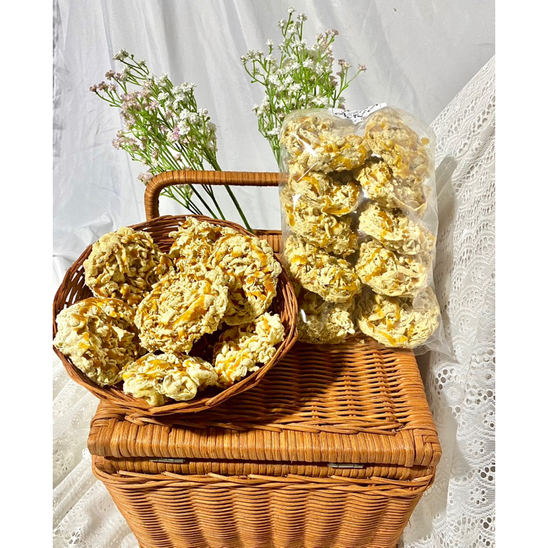 

Sarang madu AF/carang madu/makanan khas pati isi 10 pcs