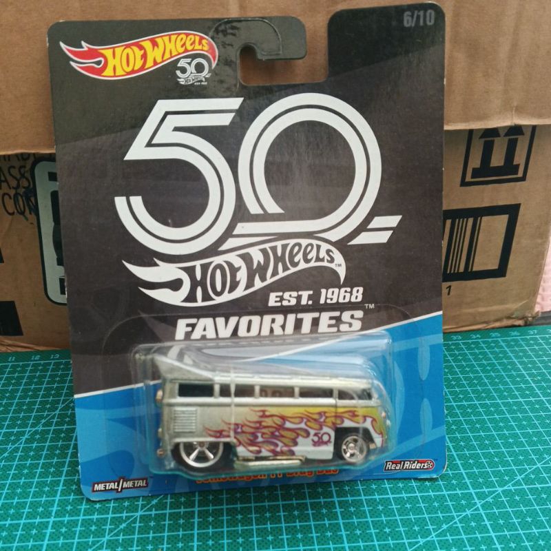 HOTWHEELS VOLKSWAGEN T1 DRAG BUS