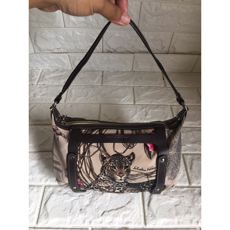 Salvatore Ferragamo nilon shoulder tas ketek mini