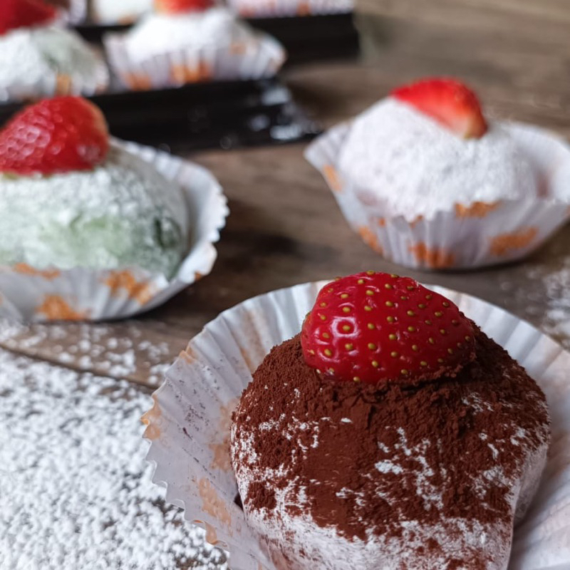 

(PRE ORDER) ICHIGO DAIFUKU MOCHI_NOCHI