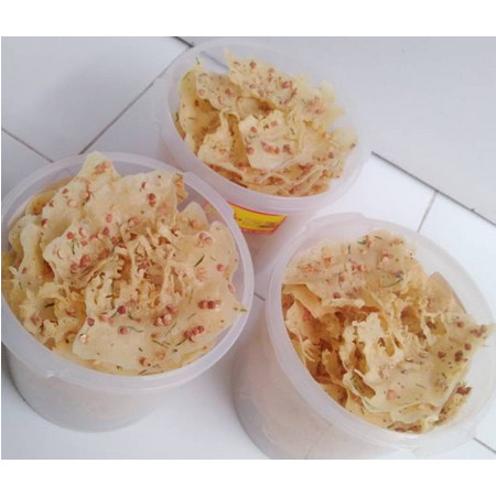 

Rempeyek peyek kacang tanah rebon toples 5 liter murah - KACANG TANAH