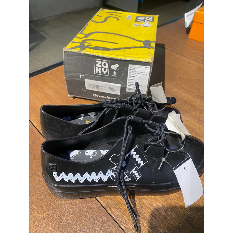 Zaxy Snoopy Sneaker Jelly Shoes