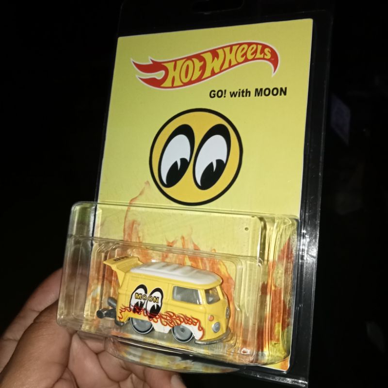 Custom Card Mooneyes Kool Kombi Yellow Rubber Tires Metal Body Chassis Premium Hw Hot Wheels Hotwhee