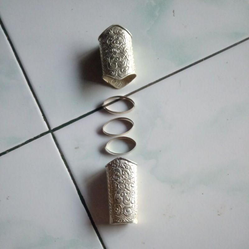 Pendok gelang tanggung bugis