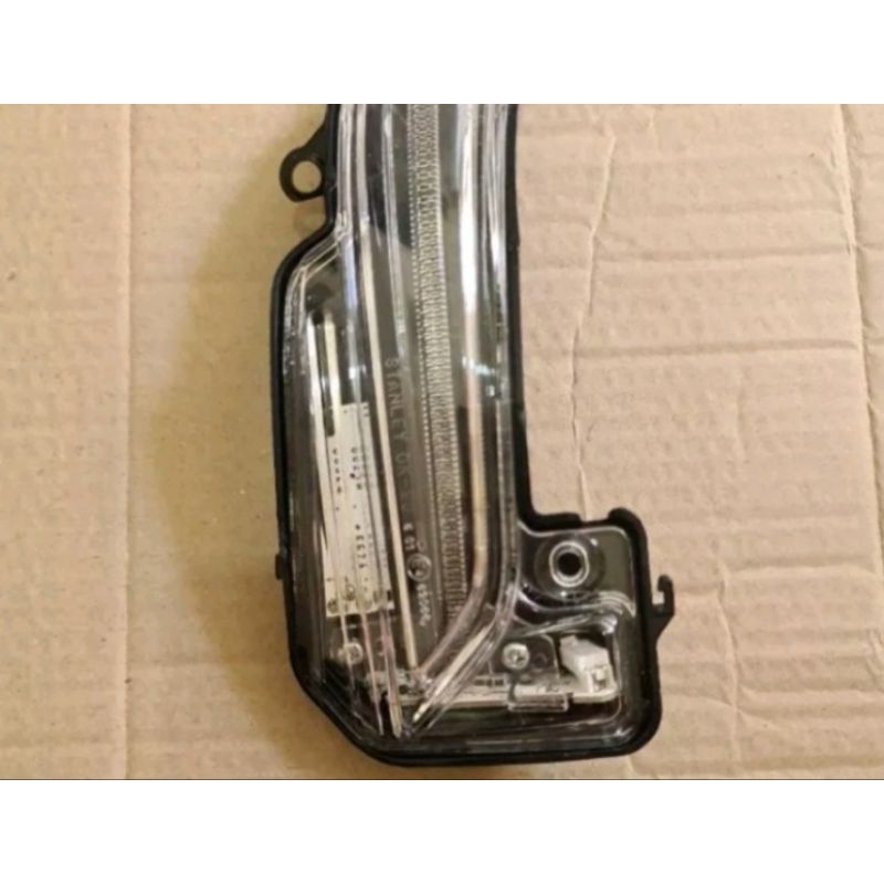 lampu sein spion fortuner vrz