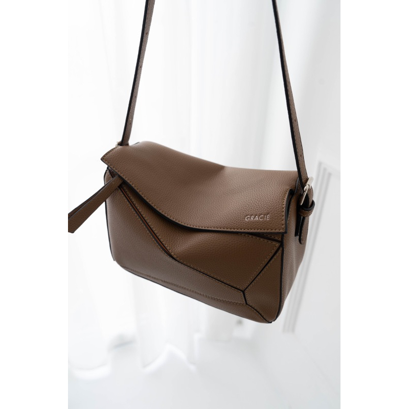 GRACIE - LOUIS BAG / TAS CASUAL WANITA / SHOULDER BAG WANITA / SLING BAG WANITA