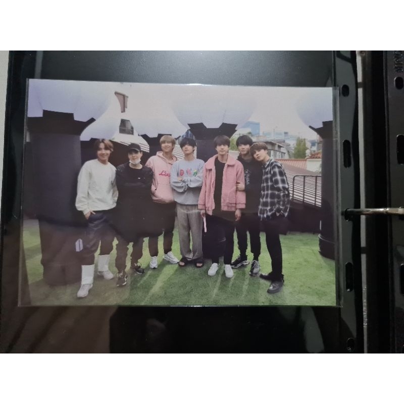 BTS - pop up house of BTS postcard (gift waktu V ulang tahun)