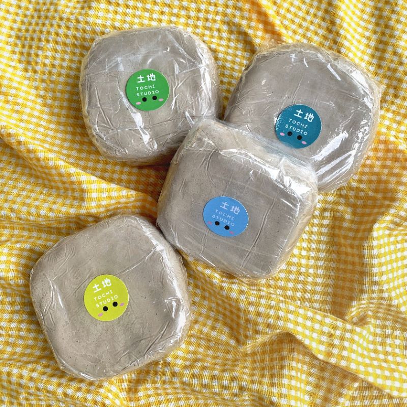 

TOCHI STUDIO - Stoneware Clay Ceramic 500gr