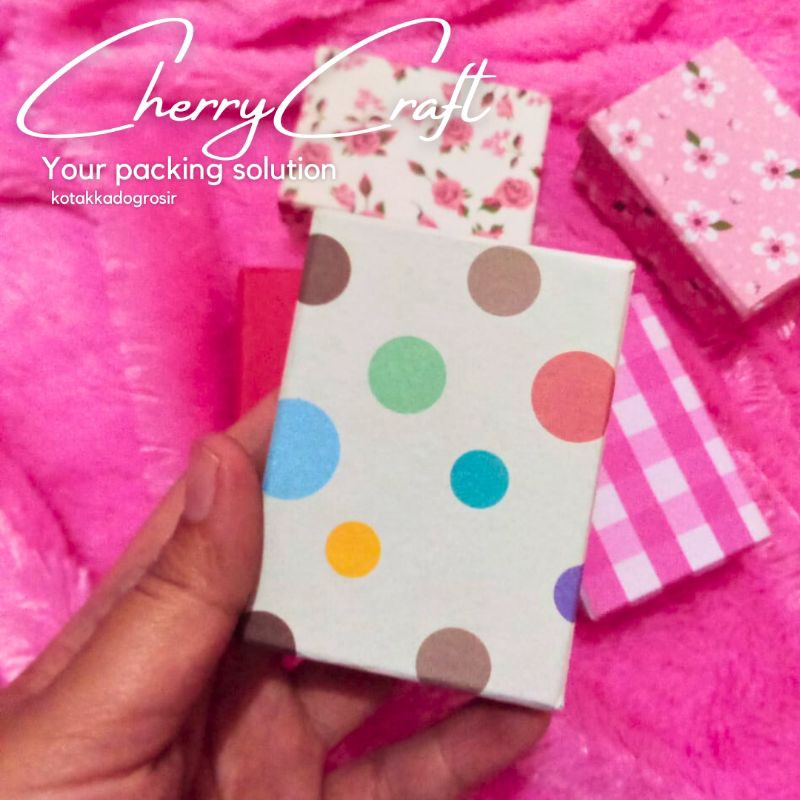 

(READY) Box Aksessoris 7x5x3 cm motif random