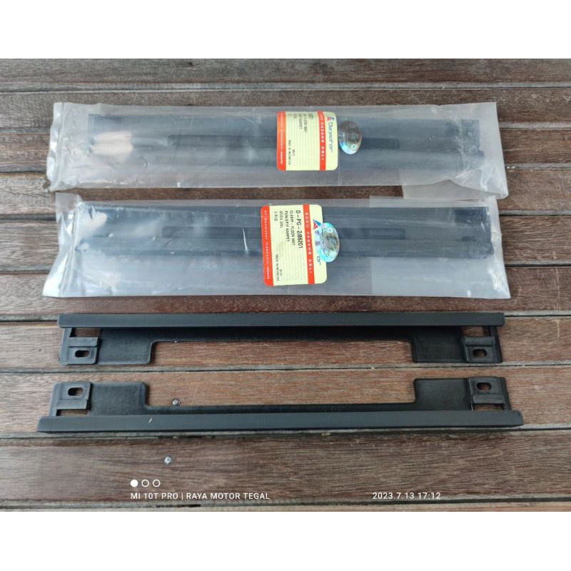 penjepit karpet lantai vespa excel