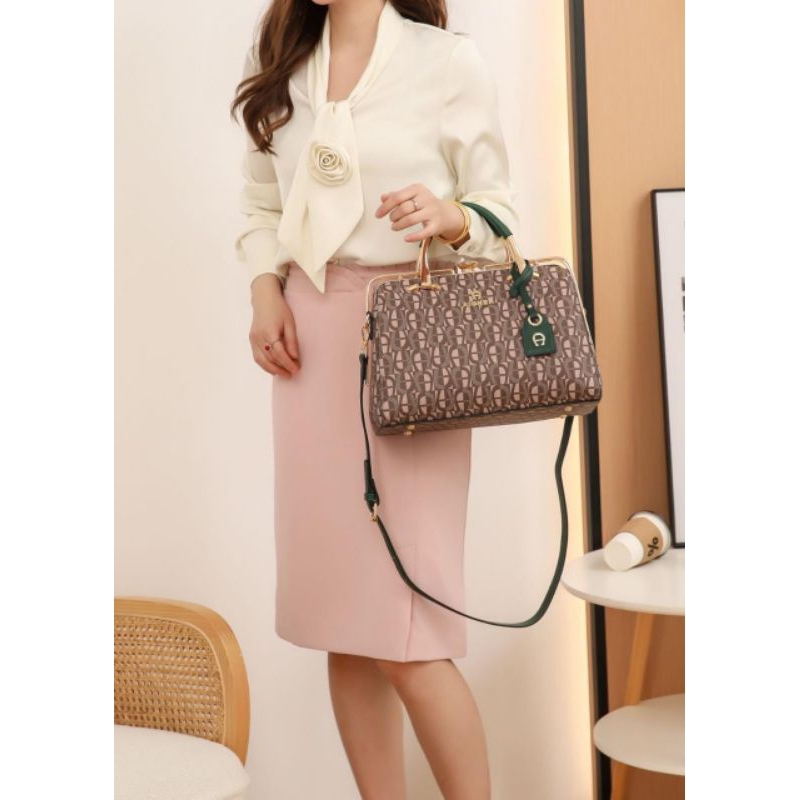 Tas wanita impor Aigner Signature Behel Handbag Shoulder kualitas bagus murah