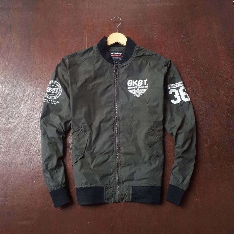BKBT Bomber jaket Size L (70x58) kondisi mulus