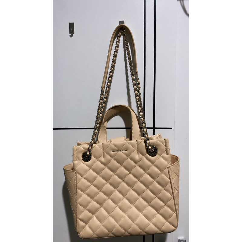 charles n keith quilted chain tote bag nude preloved bag tas bekas