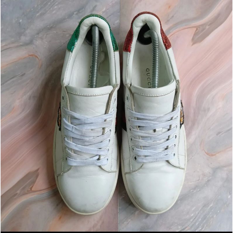 PRELOVED GUCCI ACE WITH EMBROIDERED TIGER / SEPATU / SNEAKER / SHOES