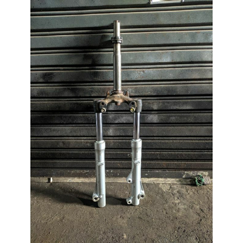 shok shock depan sekok depan set segitiga honda beat karbu PNP scoopy karbu original second