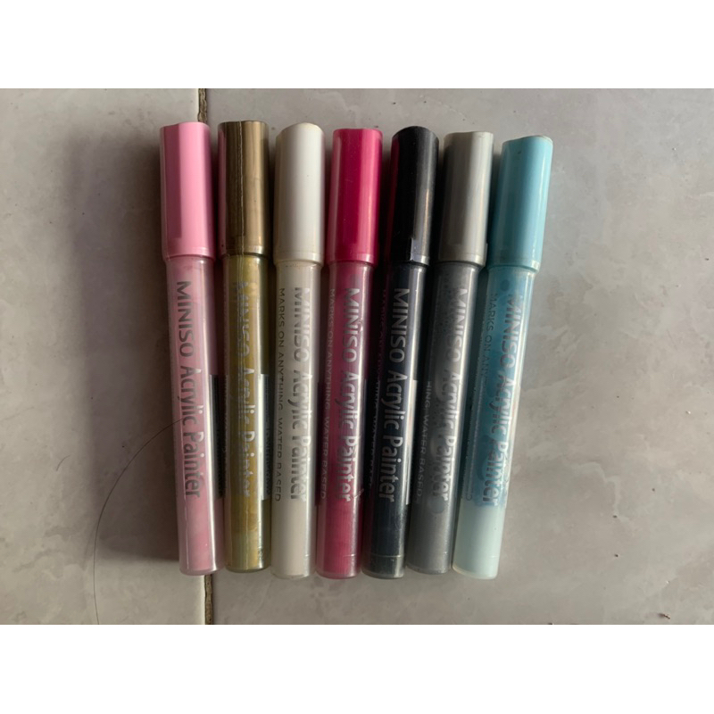 

Miniso acrylic painter