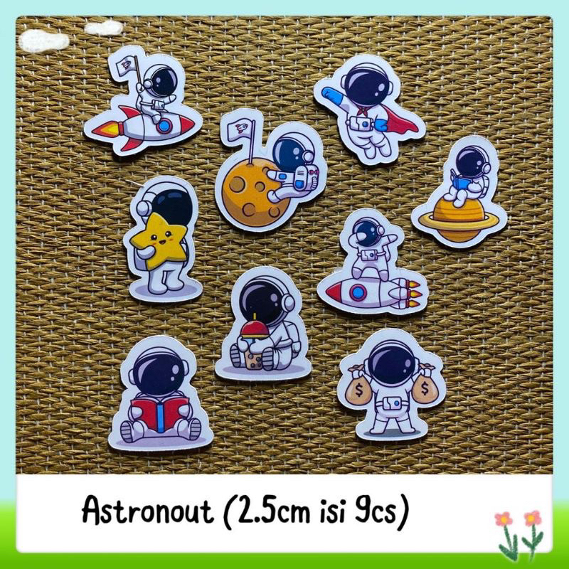 

9pcs sticker tempelan glossy astronout (ada 2 pilihan)