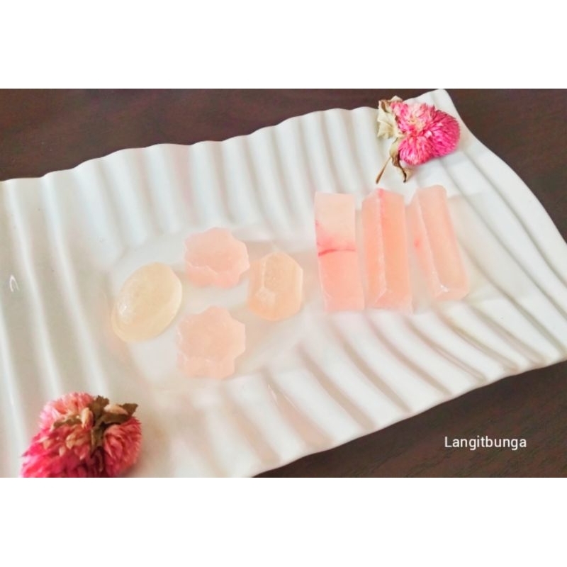 

Langit Bunga - LYCHEE AMARANTHA CRYSTAL TEA | KOHAKUTO | JAPANESE TRADITIONAL CANDY