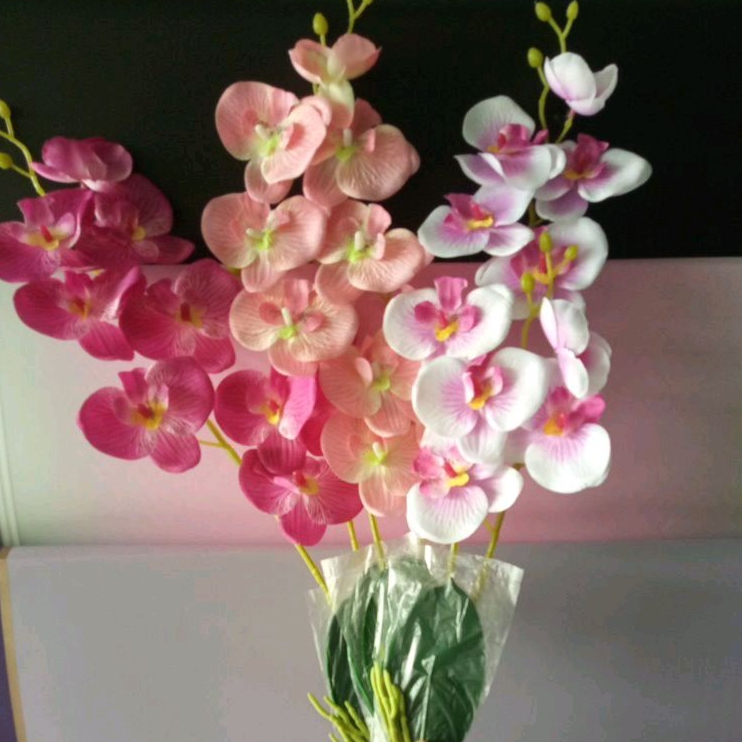 anggrek  plastik artificial pertangkai